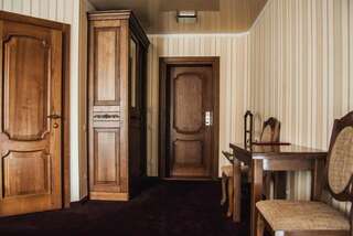 Отель Aristokrat Винница Двухместный номер с 1 кроватью размера "king-size"-7